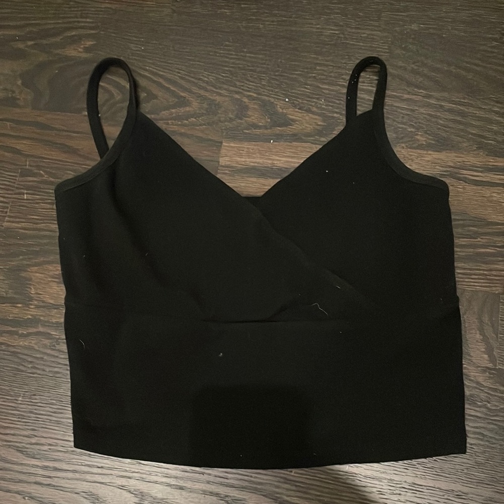 black cropped tank top